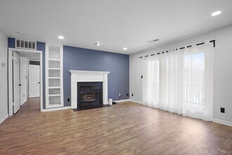 7503 Ashby Ln, Unit I in Alexandria, VA - Building Photo - Building Photo