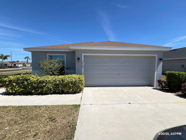 property at 3862 Fieldstone Cir