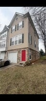 23056 Fontwell Square in Sterling, VA - Building Photo