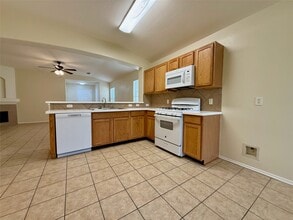 3518 Aztec Wood Dr in Houston, TX - Building Photo - Building Photo