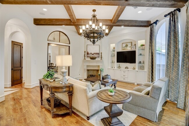 property at 5015 Jason St