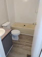 104 Forest Creek Ln in Bruceville, TX - Foto de edificio - Building Photo