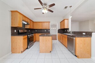 20438 Westfield Pkwy in Katy, TX - Building Photo - Building Photo