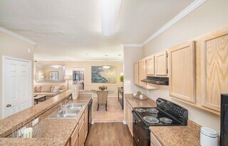 MAA Monthaven Park in Hendersonville, TN - Building Photo