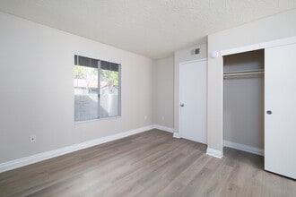 Shadowridge Summerwind in Vista, CA - Foto de edificio - Interior Photo