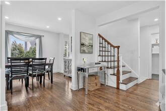 106 White Rd in Scarsdale, NY - Building Photo - Building Photo