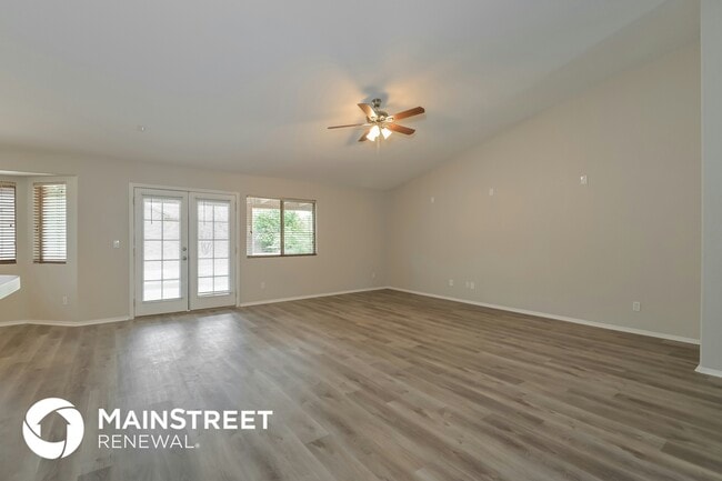 10614 E Bridgeport St in Tucson, AZ - Foto de edificio - Building Photo