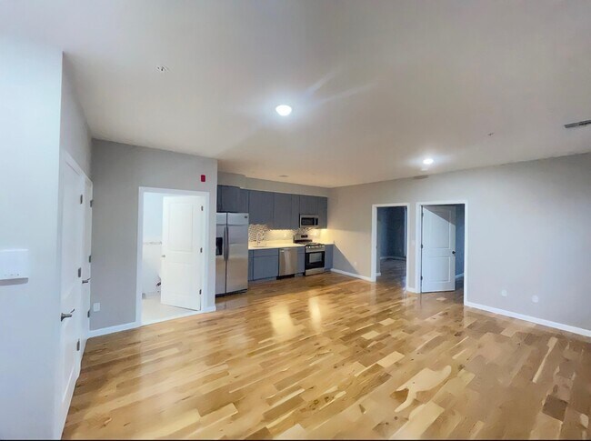 295 Broadway in Bayonne, NJ - Building Photo - Building Photo