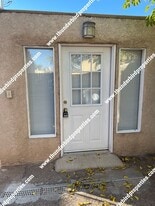 2114 Oxford Ave SE in Albuquerque, NM - Building Photo