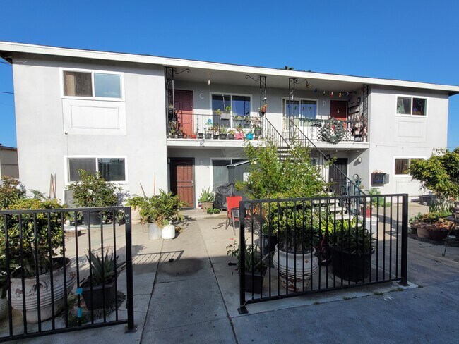 7782 Barton Dr, Unit C