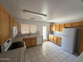2242 S 63rd Dr in Phoenix, AZ - Building Photo - Building Photo