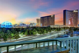 360 E Desert Inn Rd in Las Vegas, NV - Building Photo