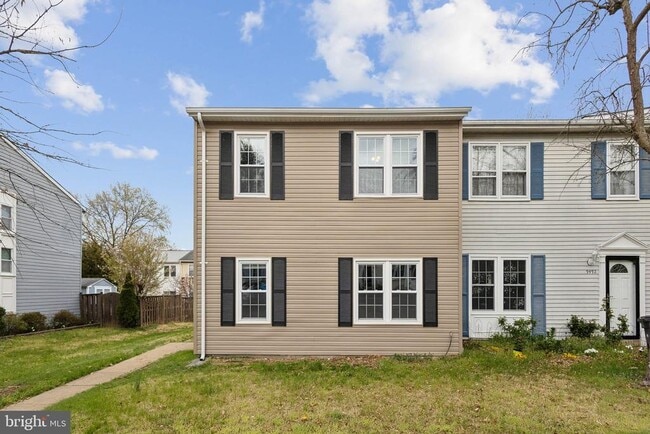 property at 9490 Mooregate Ct