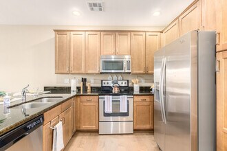 2511 W Queen Creek Rd in Chandler, AZ - Building Photo - Building Photo