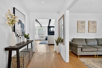 15202 La Mancha Dr in Houston, TX - Building Photo - Building Photo