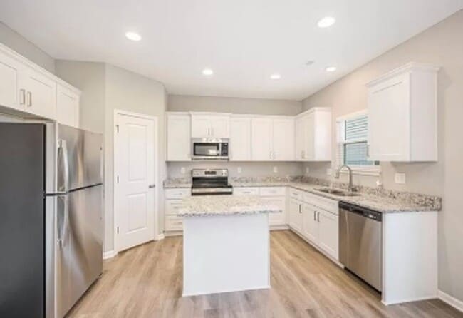 property at 705 Poplar Cir