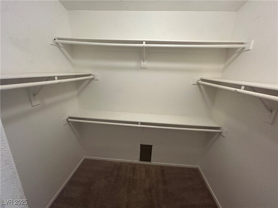 10519 Penns Creek Ct in Las Vegas, NV - Building Photo