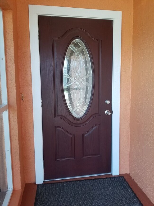 3824 SW 14th Ave in Cape Coral, FL - Building Photo - Building Photo
