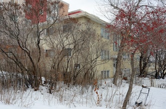 Heritage Trail Apartments 2 in Edmonton, AB - Building Photo - Building Photo