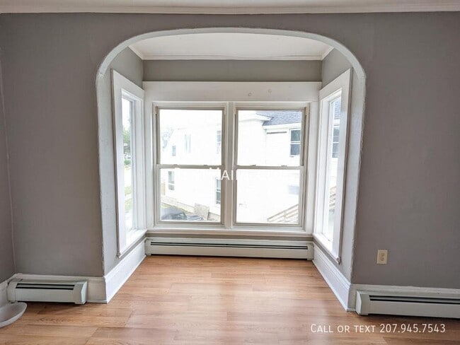 378 Hammond St in Bangor, ME - Building Photo - Building Photo