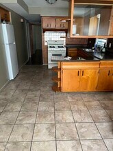 5751 S Hamilton Ave in Chicago, IL - Building Photo - Building Photo