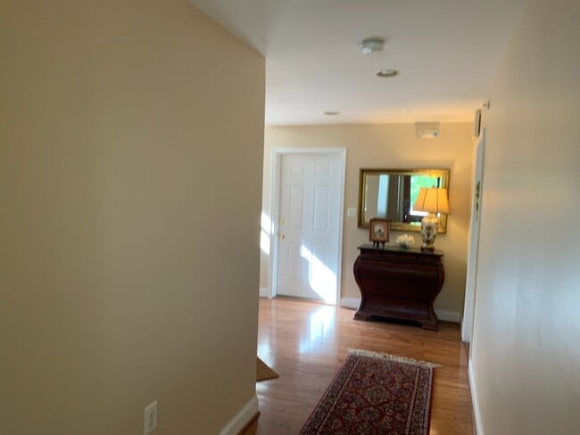 5 Murray Ave in Annapolis, MD - Foto de edificio - Building Photo