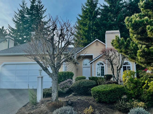 property at 10965 Lobelia Ave NW