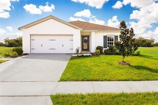 1546 Finnigan Cir in Haines City, FL - Building Photo