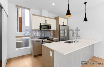908 NW 56th St in Seattle, WA - Building Photo - Building Photo