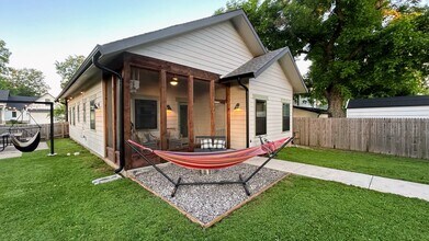 414 W Detroit St in Broken Arrow, OK - Building Photo - Building Photo