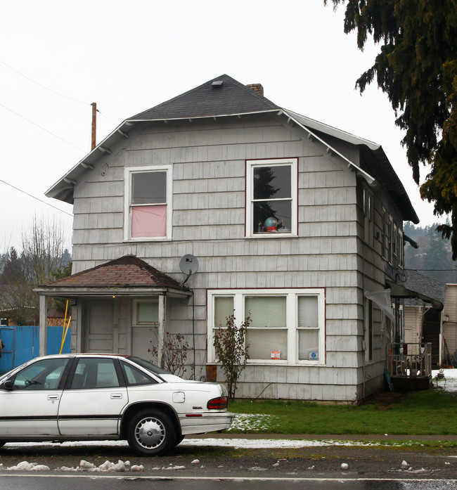 11105 Valley Ave E in Puyallup, WA - Building Photo - Building Photo