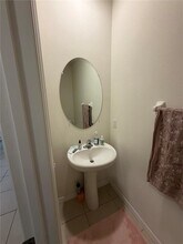 8620 Milestone Dr in Sarasota, FL - Building Photo - Building Photo