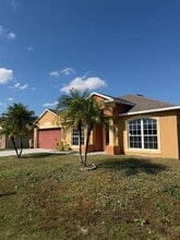937 Picardy Dr in Kissimmee, FL - Building Photo - Building Photo