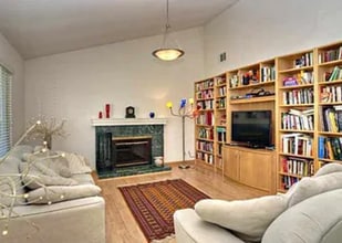 33911 Mello Way in Fremont, CA - Building Photo - Building Photo