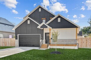 10514 Ashville Dr in Houston, TX - Building Photo