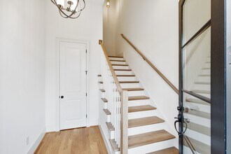 688 Exchange St SE in Atlanta, GA - Foto de edificio - Building Photo