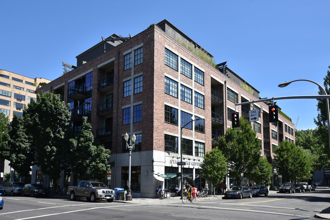 McKenzie Lofts in Portland, OR - Building Photo