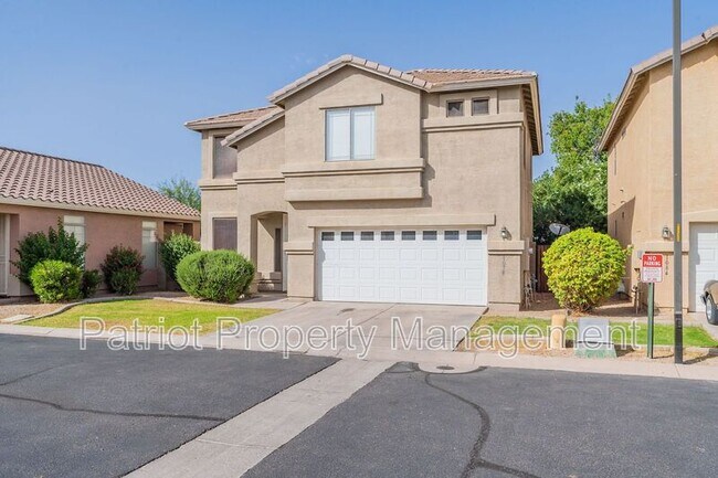 property at 1078 E Saragosa St