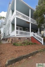 413 E Waldburg St in Savannah, GA - Building Photo - Building Photo