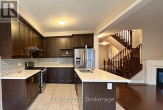 12 Goodsway Trail in Brampton, ON - Building Photo - Building Photo