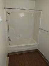 120 W Shaw St, Unit 29 in Osceola, IA - Building Photo - Building Photo