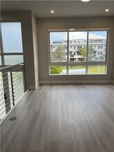 10347 NW 64th Ln in Doral, FL - Building Photo - Building Photo