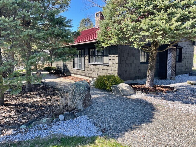 311 Dingle Ridge Rd in North Salem, NY - Building Photo - Building Photo