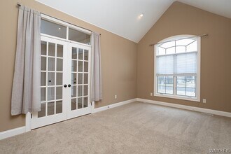 9 Hidden Creek Ct in Buffalo, NY - Building Photo - Building Photo