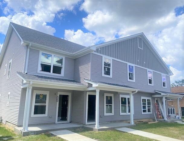 308 S Lodge Ln in Lombard, IL - Building Photo