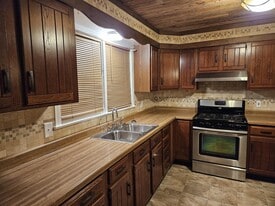 2832 Clyburne St in Hueytown, AL - Building Photo