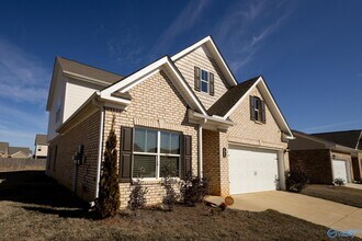 121 Mill Valley Wy in New Market, AL - Building Photo - Building Photo