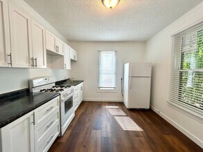 1040 Fairmount St SE in Grand Rapids, MI - Building Photo - Building Photo