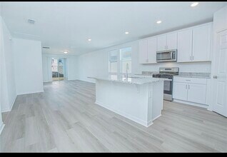 2955 Sunstar Dr in St. Cloud, FL - Building Photo - Building Photo