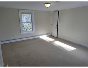 143 Chestnut St-Unit -Unit 2 in Marlborough, MA - Building Photo - Building Photo